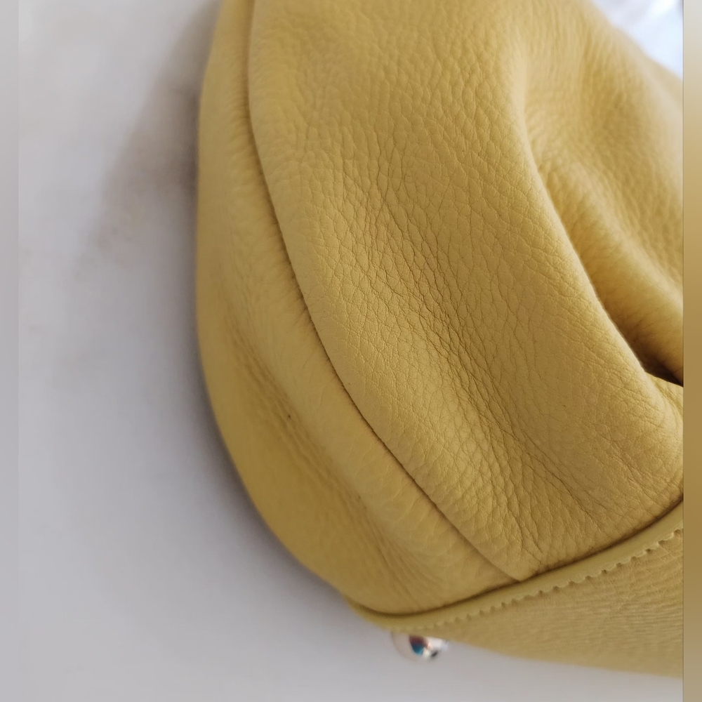 Isaac Mizrahi Yellow Handbag. Perfect Summer Color! - Picture 8 of 15